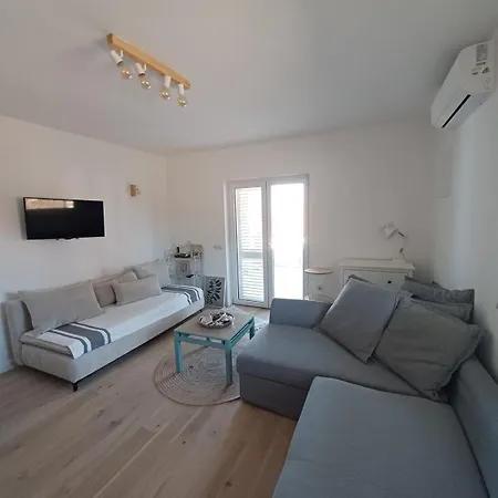 Apartment Dry Dock *